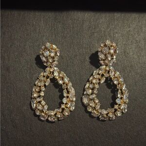 Elegant Gold and Crystal Teardrop Statement Earrings